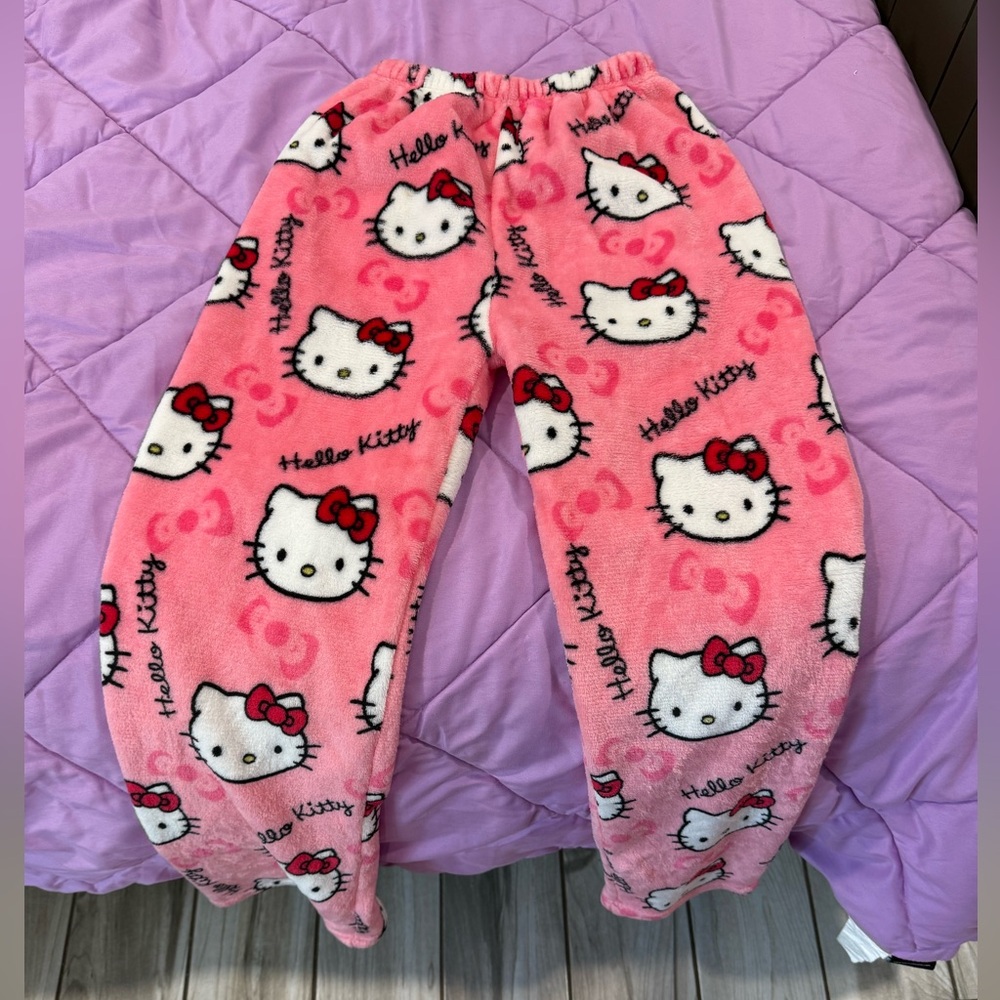 Hello Kitty Pink Fleece Pajama Bottoms.